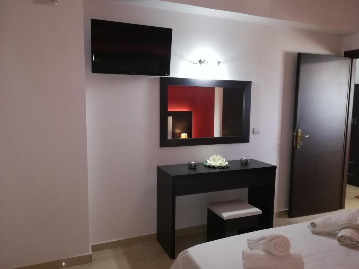 Villa Antonis Deluxe Apartments Амуди Экстерьер фото
