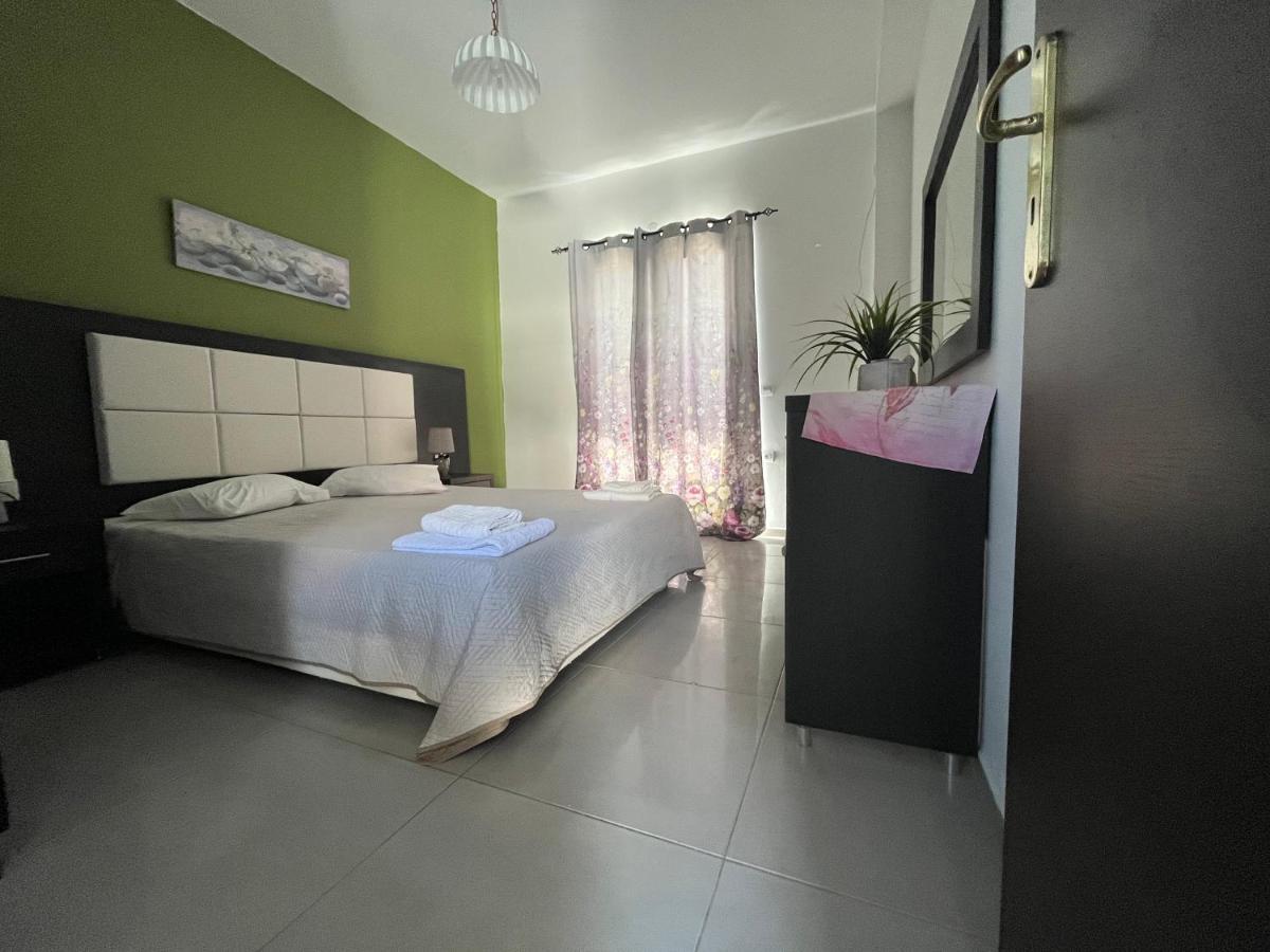 Villa Antonis Deluxe Apartments Амуди Экстерьер фото