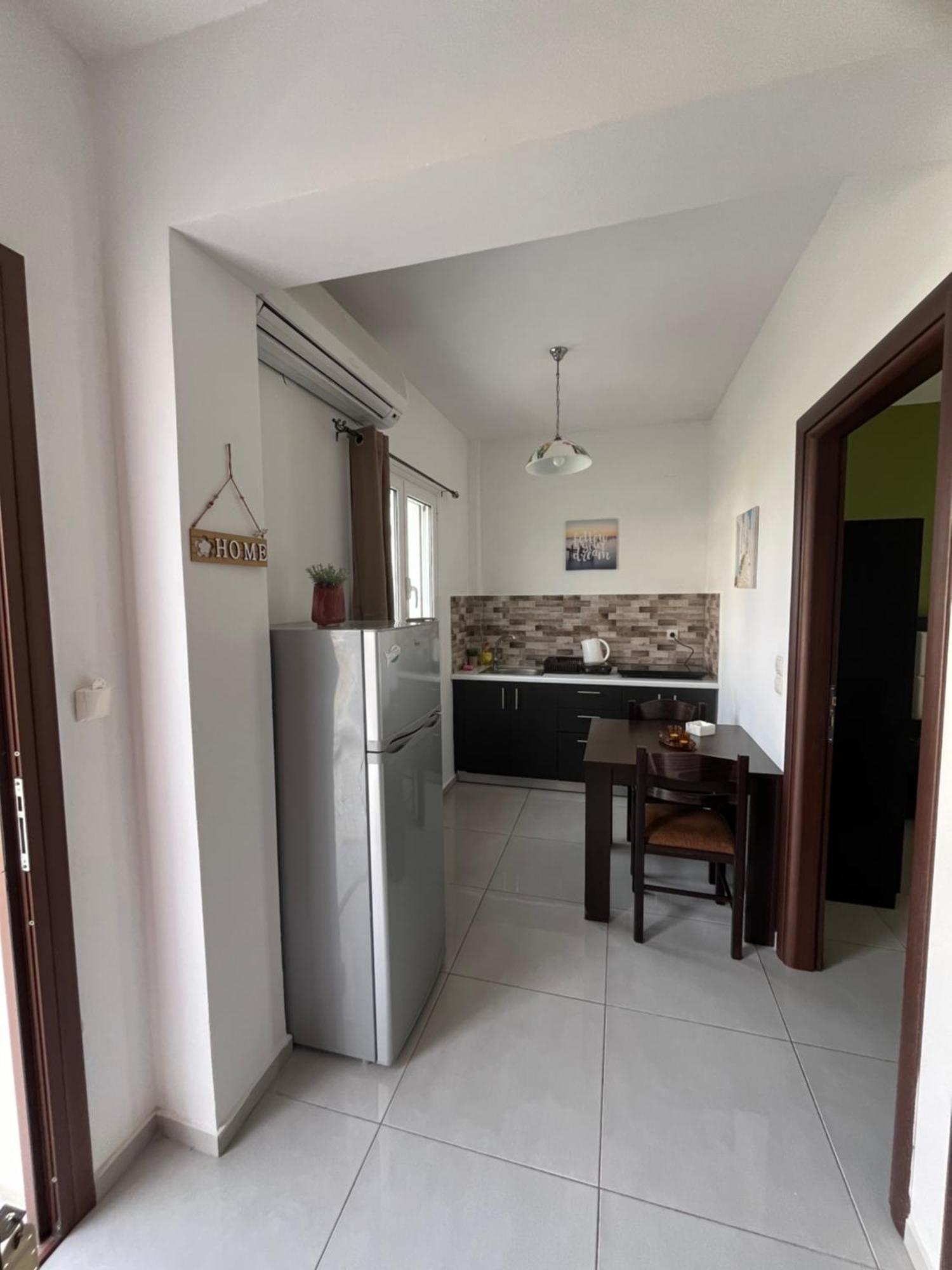 Villa Antonis Deluxe Apartments Амуди Экстерьер фото