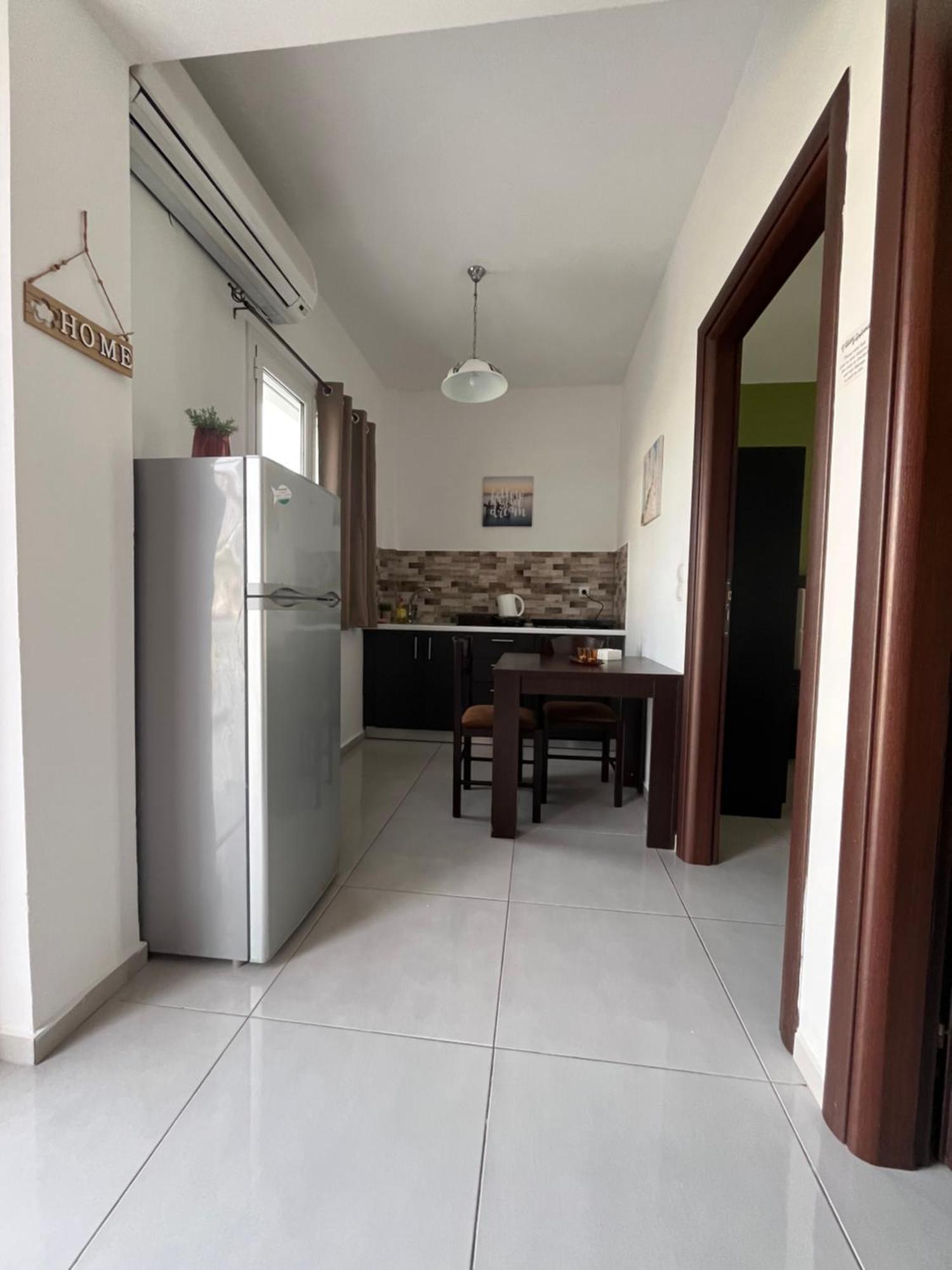 Villa Antonis Deluxe Apartments Амуди Экстерьер фото