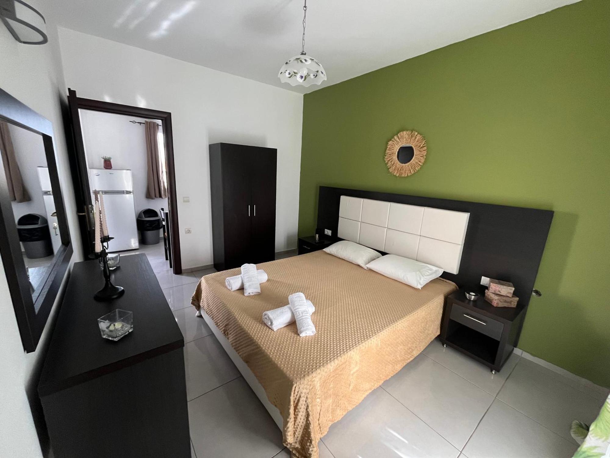 Villa Antonis Deluxe Apartments Амуди Экстерьер фото
